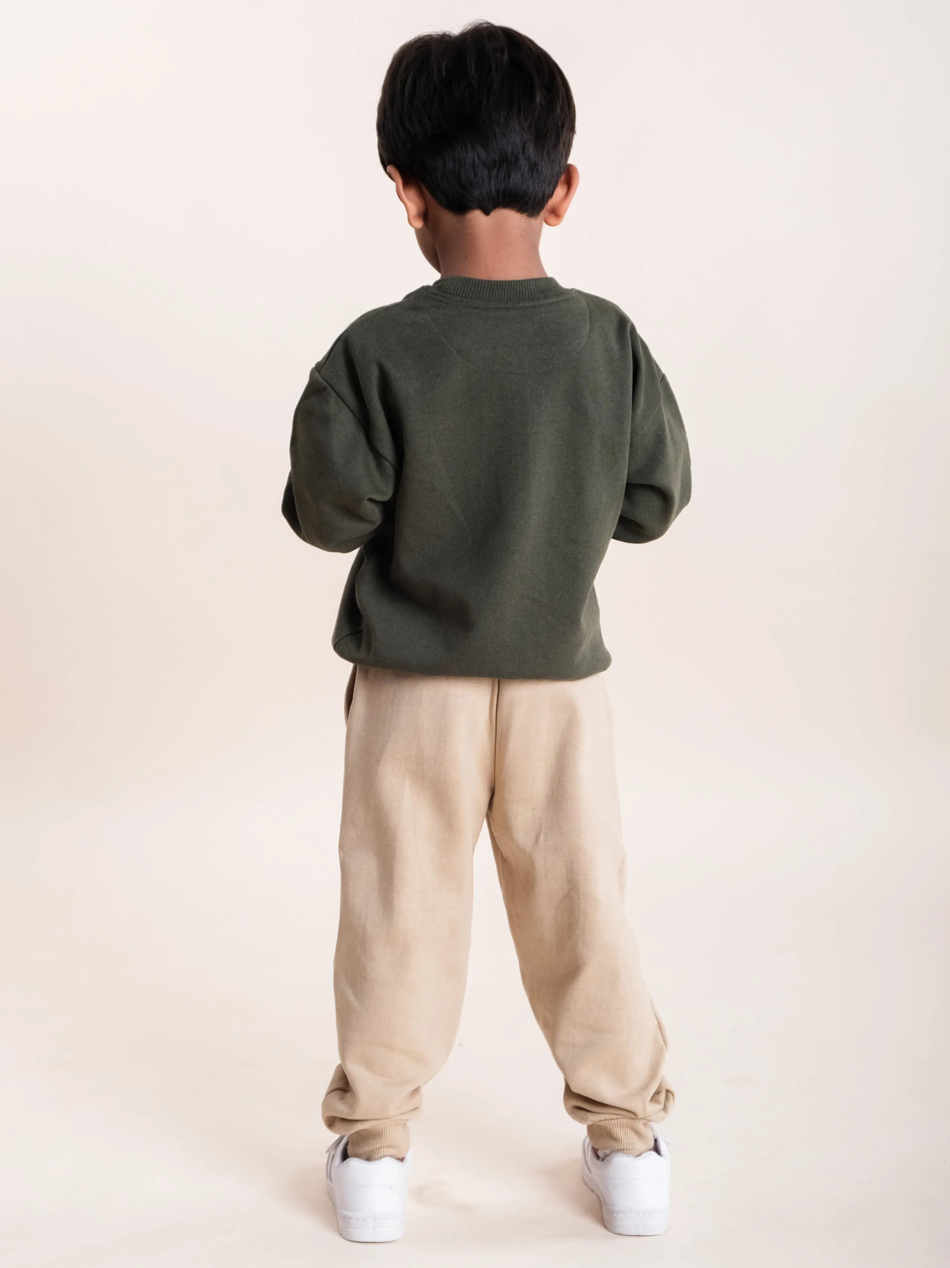 Boys Fleece Printed Round Neck Sweatshirt With Solid Track Pant Set