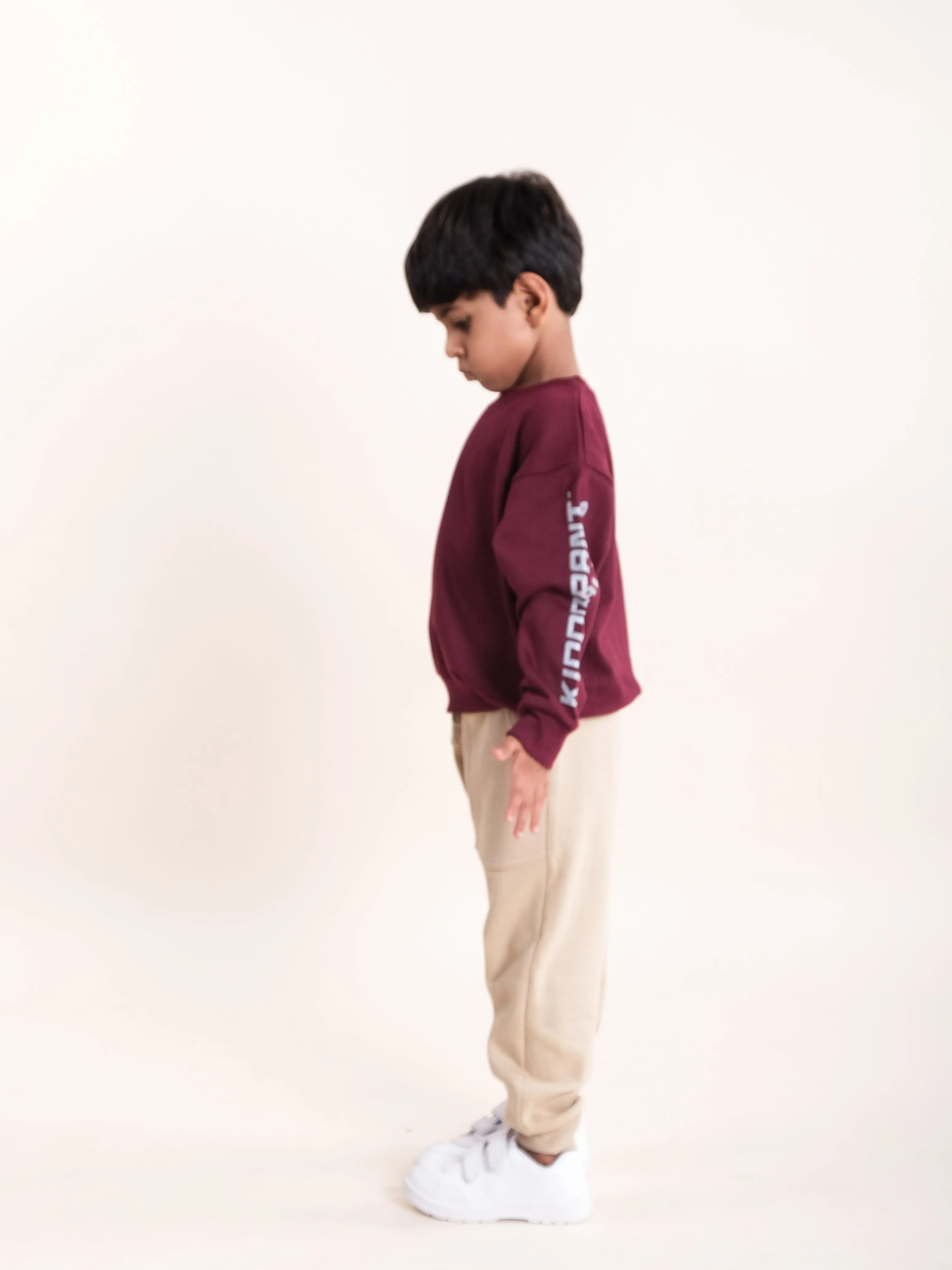 Boys Fleece Printed Round Neck Sweatshirt With Solid Track Pant Set